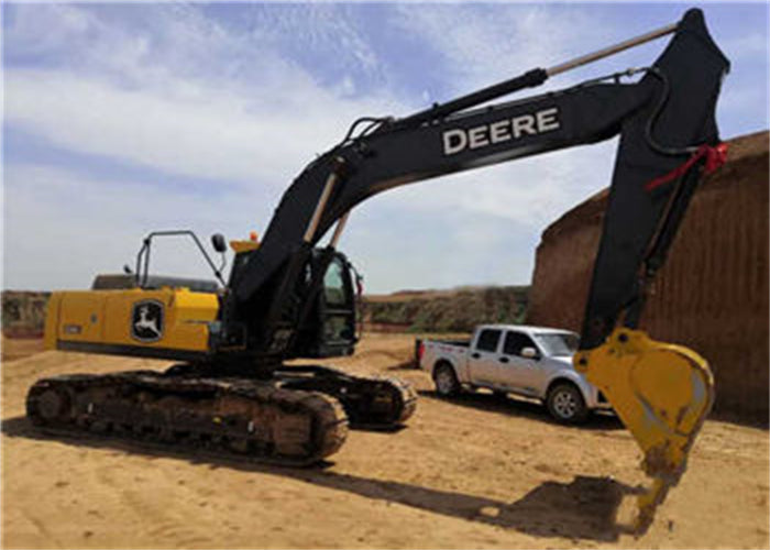 How Can Novice Excavators Avoid Some Common Safety Hazards?