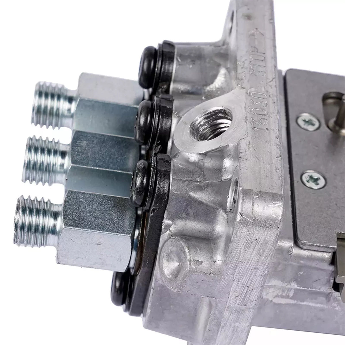 Fuel Injector Pump 16032-51010 16032-51013 for Kubota D905 D1005 D1105